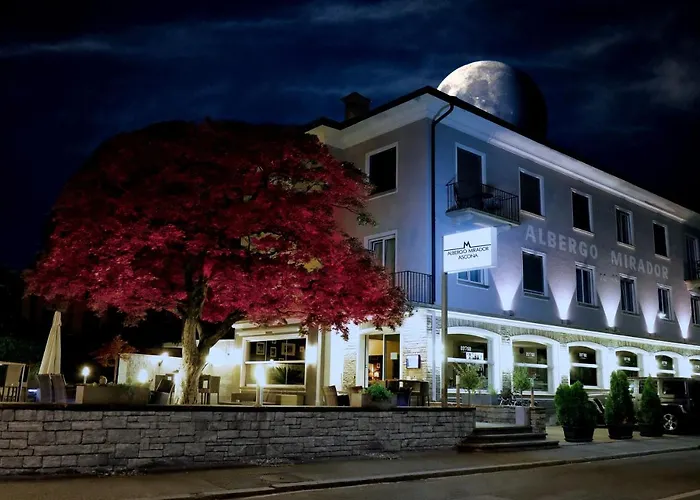 Mirador ホテル 3*