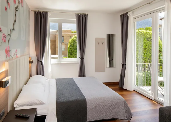 ホテル Mirador 3*