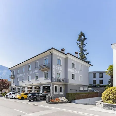 Mirador 3*